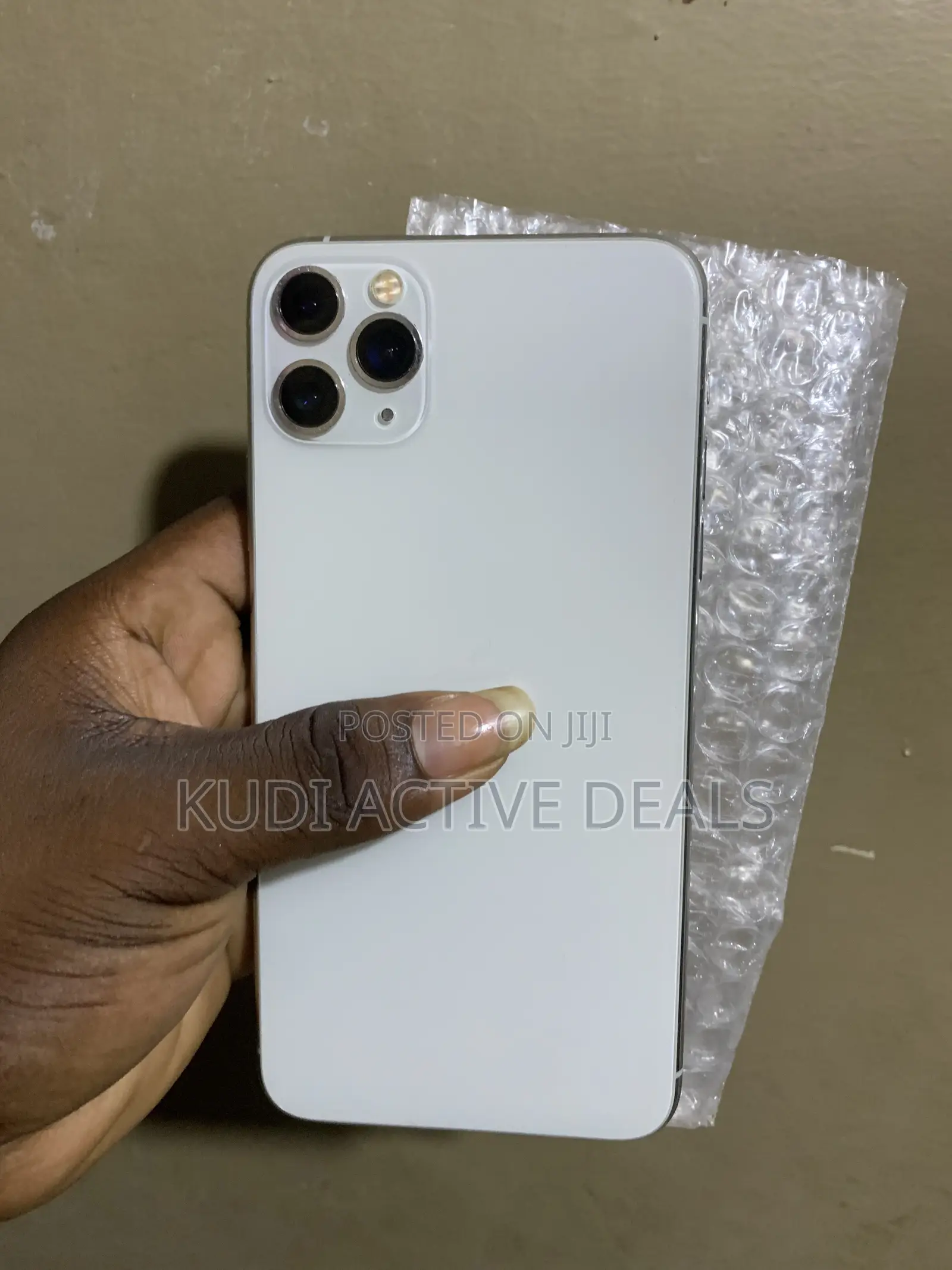 Apple iPhone 11 Pro Max 64 GB White