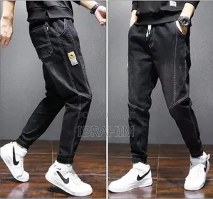 Comfortable Perforated & Elastic Jeans-styled Jogger Pants