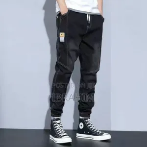 Comfortable Perforated & Elastic Jeans-styled Jogger Pants
