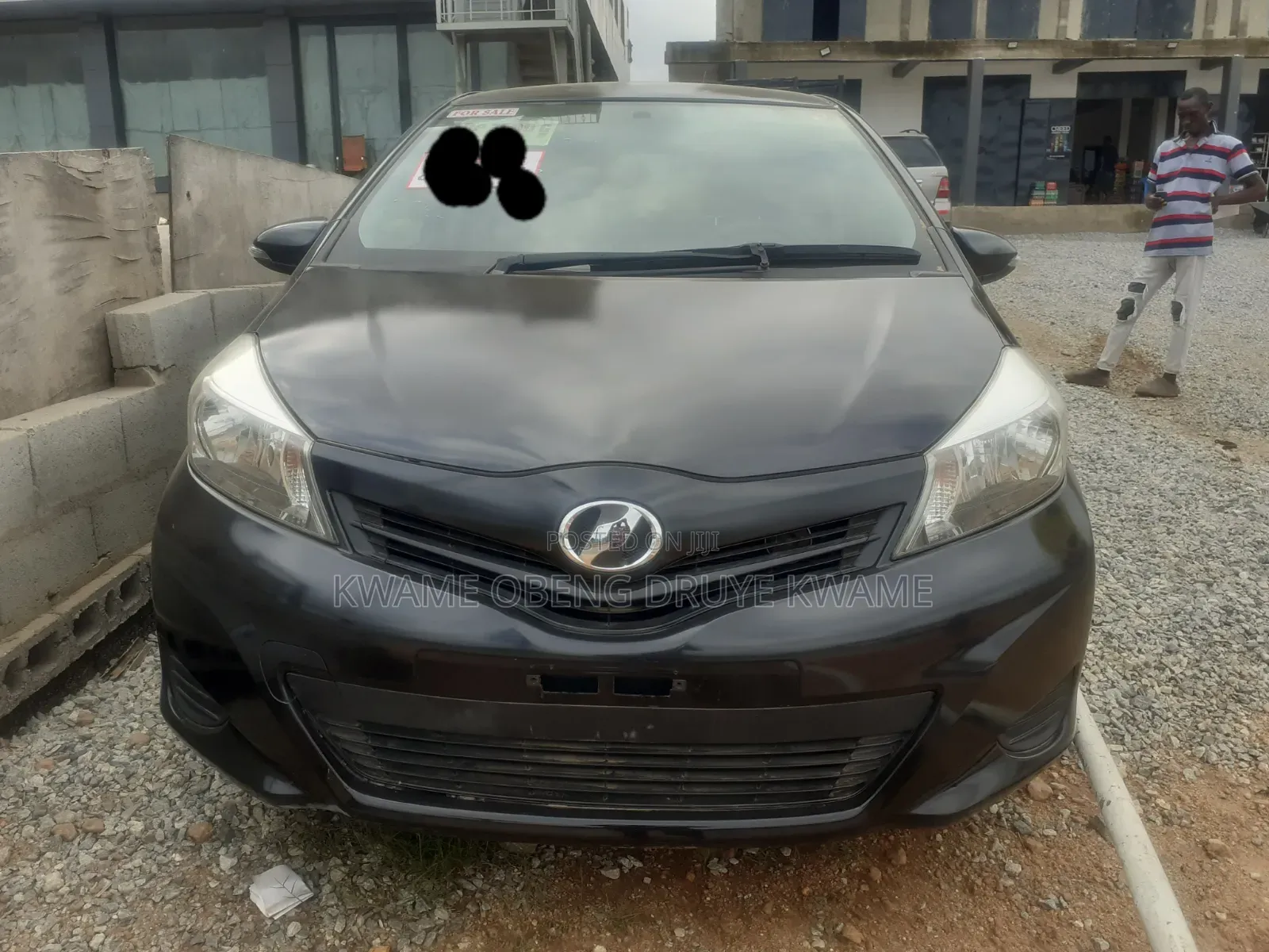 Toyota Vitz 1.0 FWD 5dr 2013 Black
