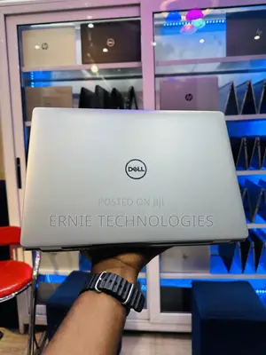 Laptop Dell Latitude 5310 16GB Intel Core i7 SSD 256GB