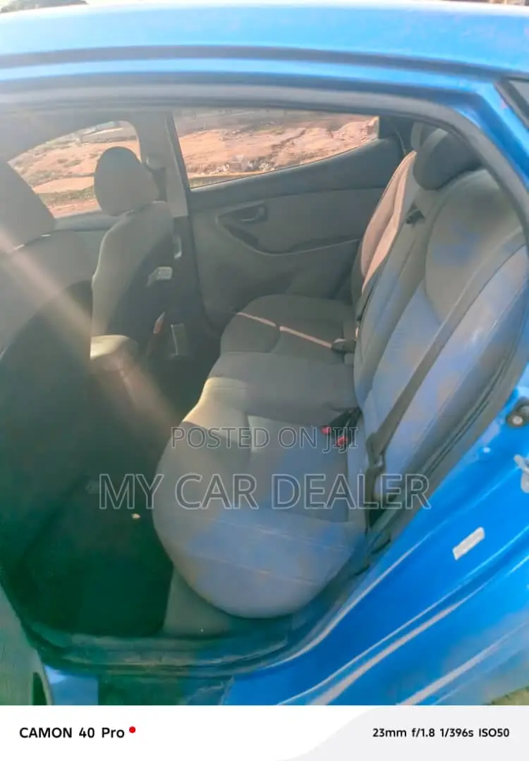 Hyundai Elantra GLS Sedan FWD (1.8L 4cyl 6A) 2013 Blue
