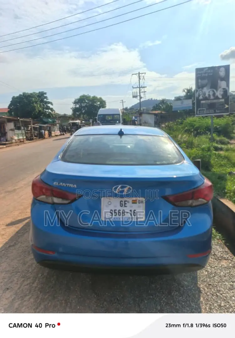 Hyundai Elantra GLS Sedan FWD (1.8L 4cyl 6A) 2013 Blue
