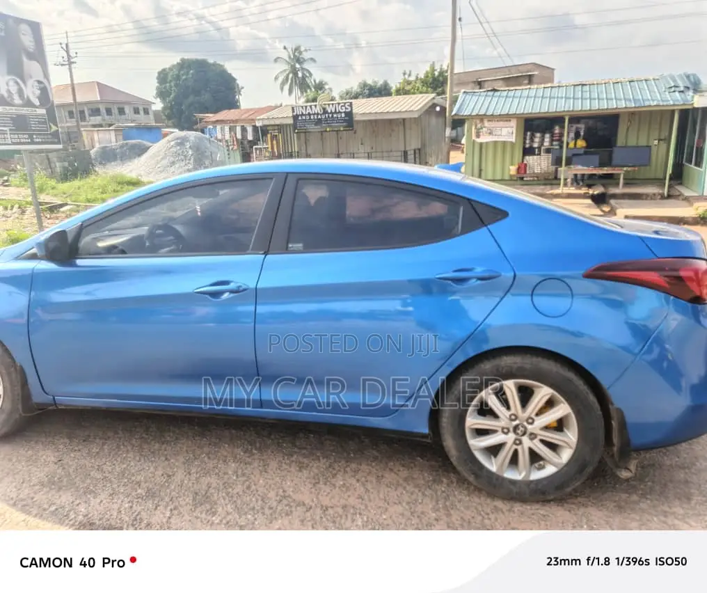 Hyundai Elantra GLS Sedan FWD (1.8L 4cyl 6A) 2013 Blue