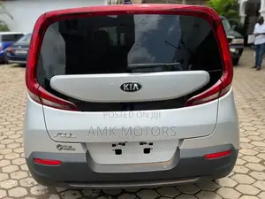 Kia Soul S 2021 Silver