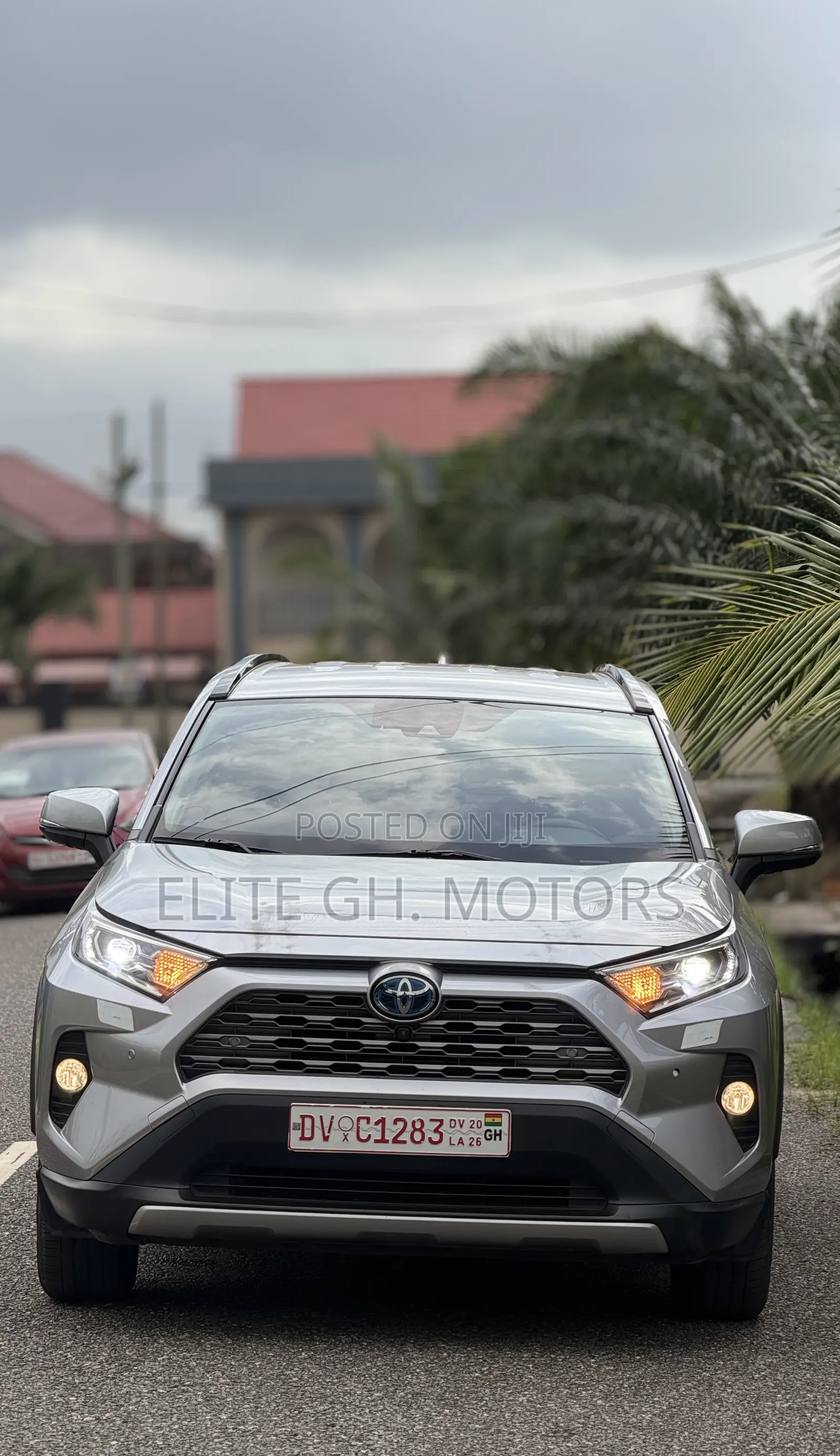 Toyota RAV4 2024 Silver
