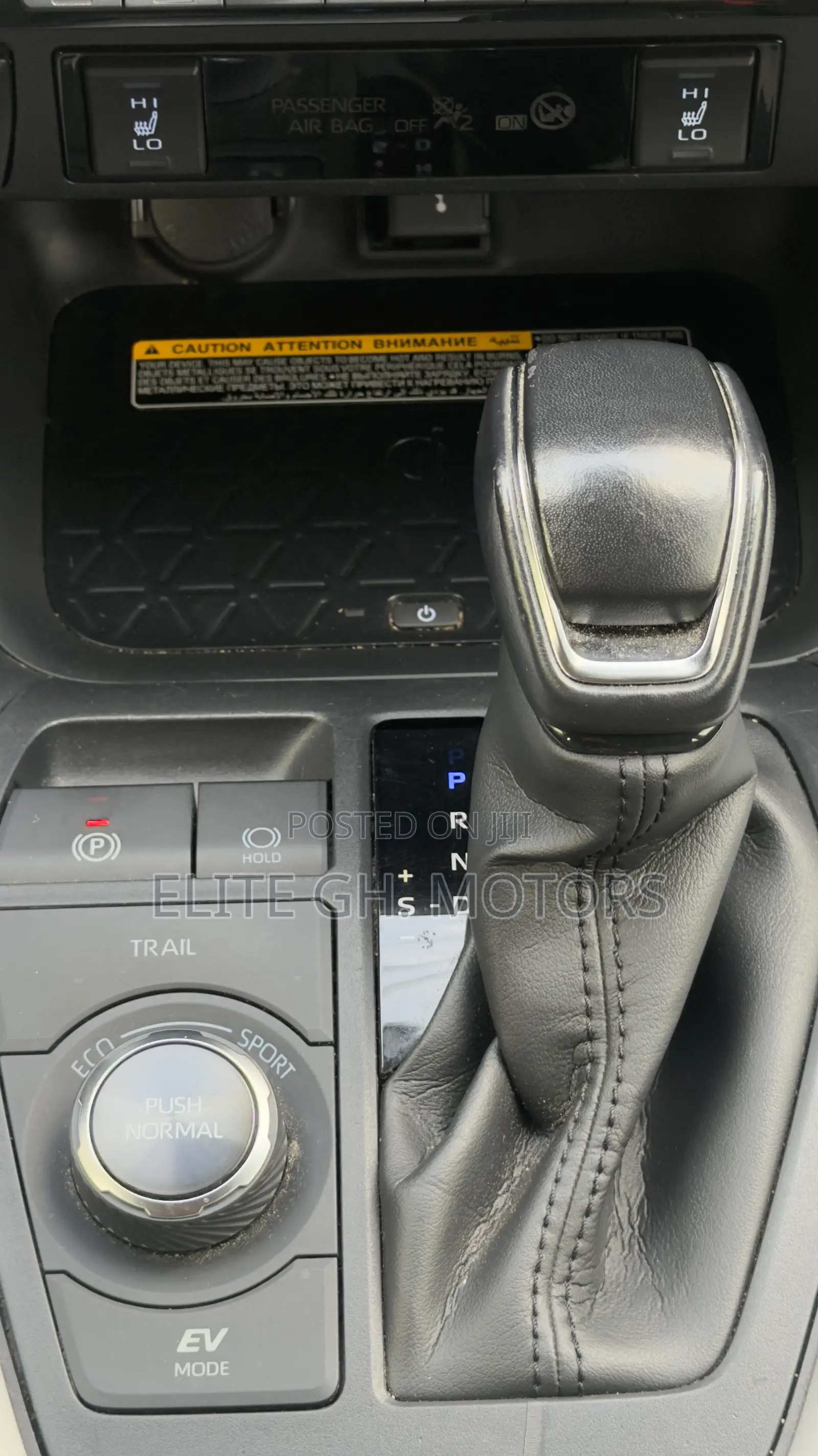Toyota RAV4 2024 Silver