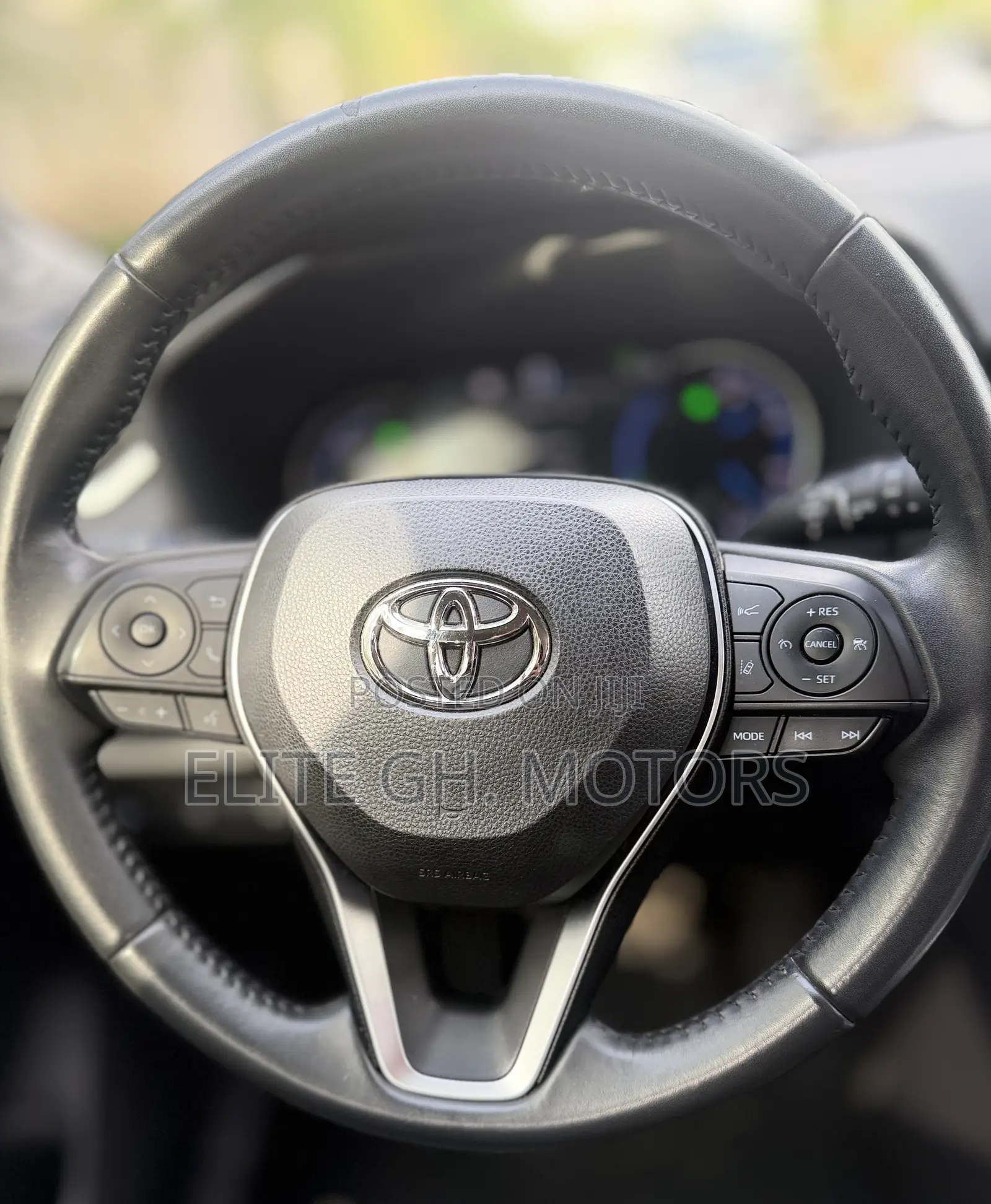 Toyota RAV4 2024 Silver