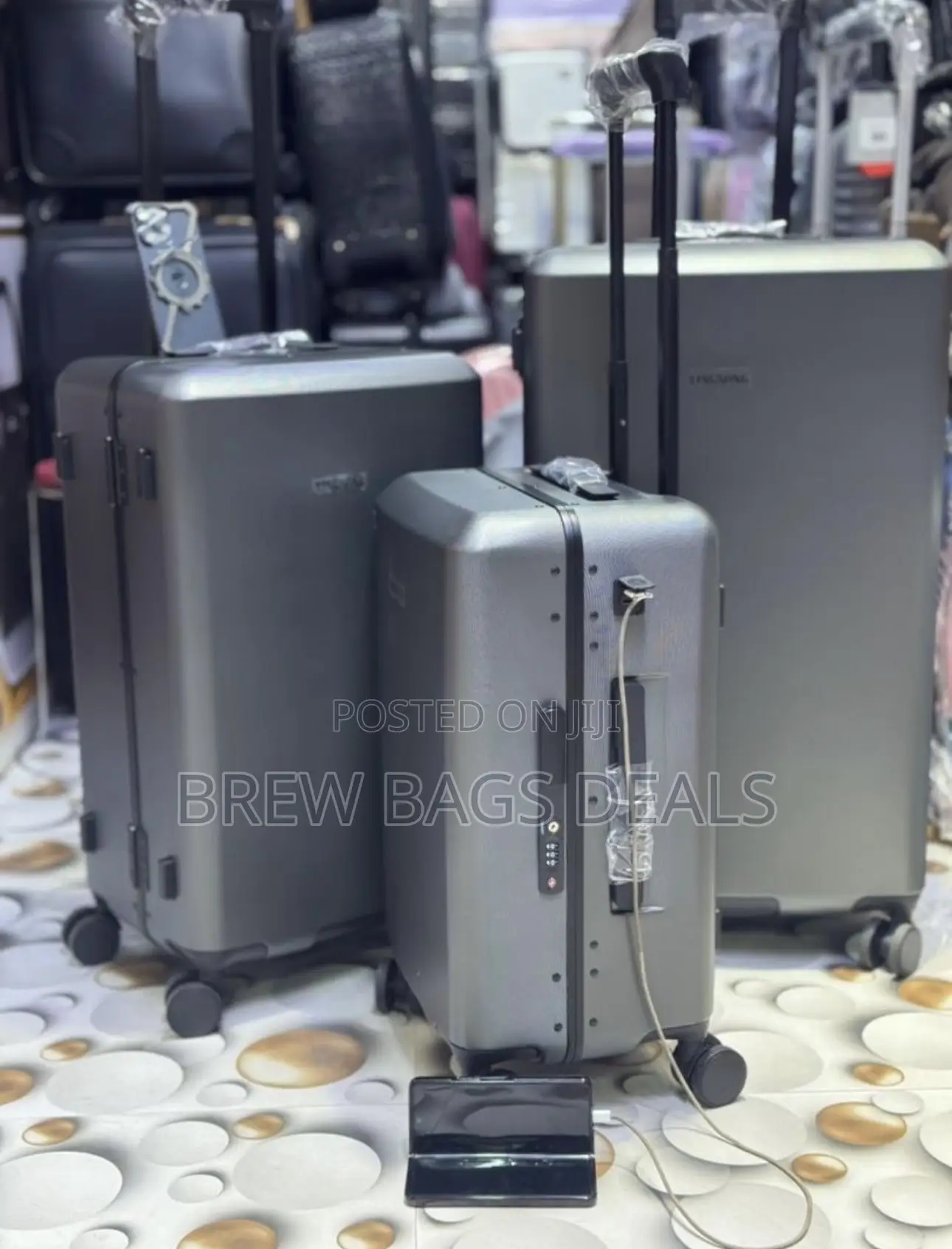 Premium Quality 3set Luxury Silicone Unbreakable Zipless Usb Suitcase.