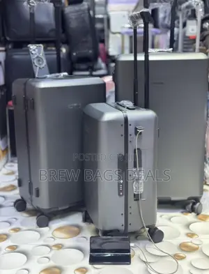 Premium Quality 3set Luxury Silicone Unbreakable Zipless Usb Suitcase.