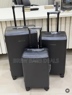 Premium Quality 3set Luxury Silicone Unbreakable Zipless Usb Suitcase.