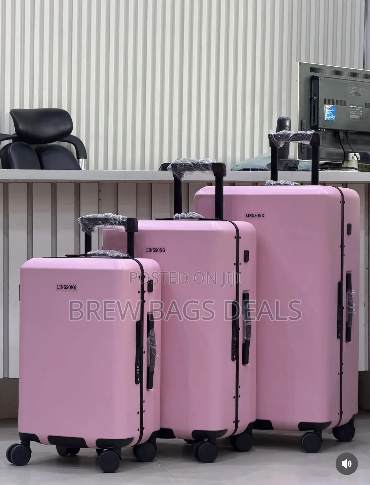 Premium Quality 3set Luxury Silicone Unbreakable Zipless Usb Suitcase.