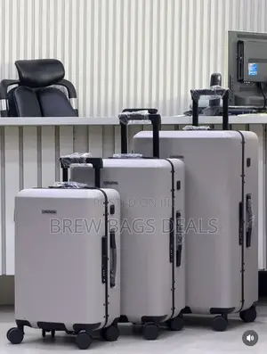 Premium Quality 3set Luxury Silicone Unbreakable Zipless Usb Suitcase.