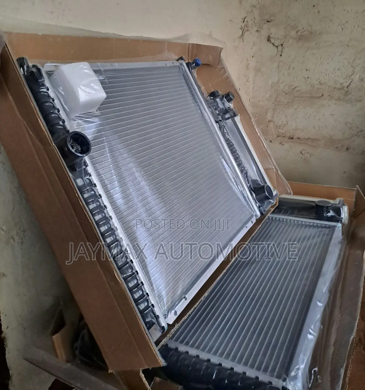 BMW E34 Water Tank/Radiator