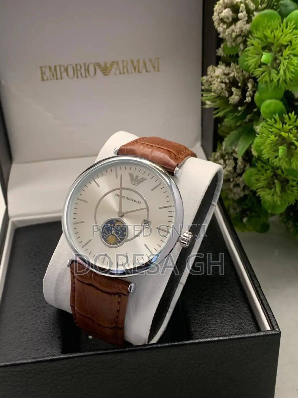Emporio Armani Analogue Leather Watch for Men – A Classic Gift for Him
