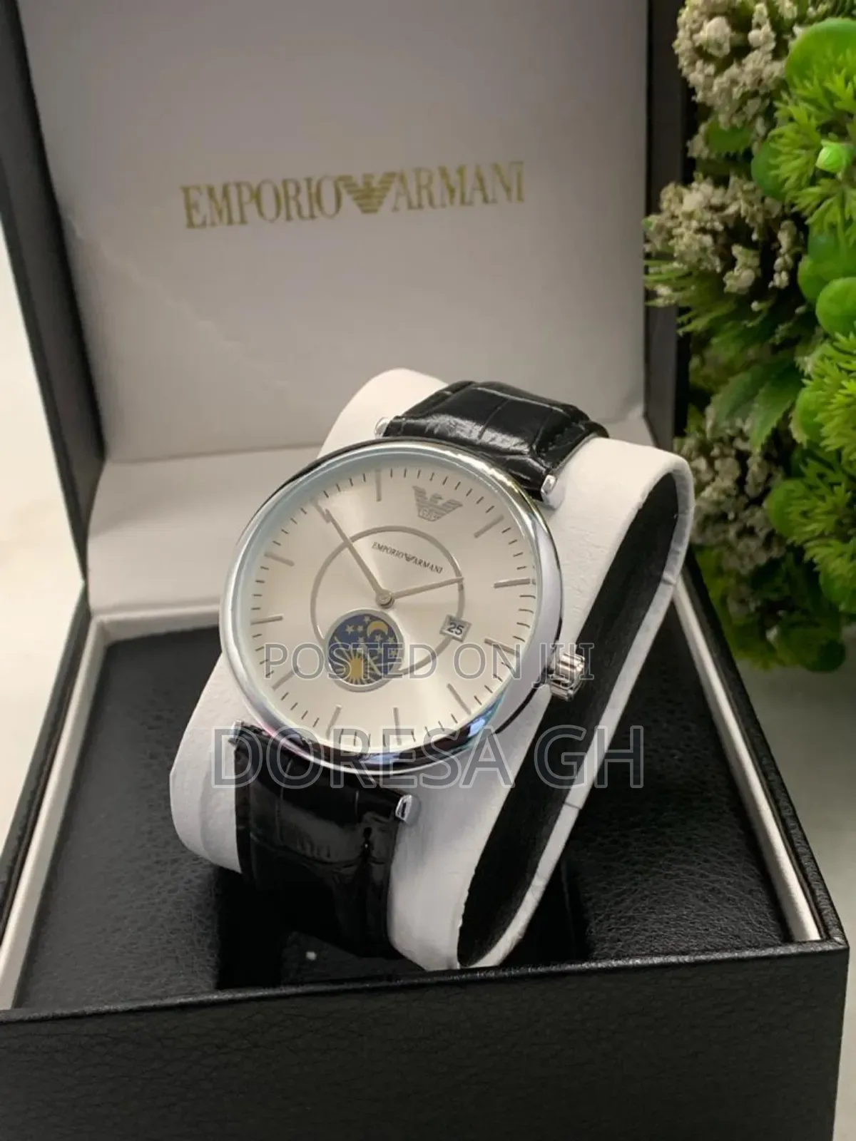 Emporio Armani Analogue Leather Watch for Men – A Classic Gift for Him
