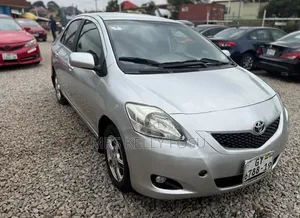 Toyota Yaris 2008 Silver