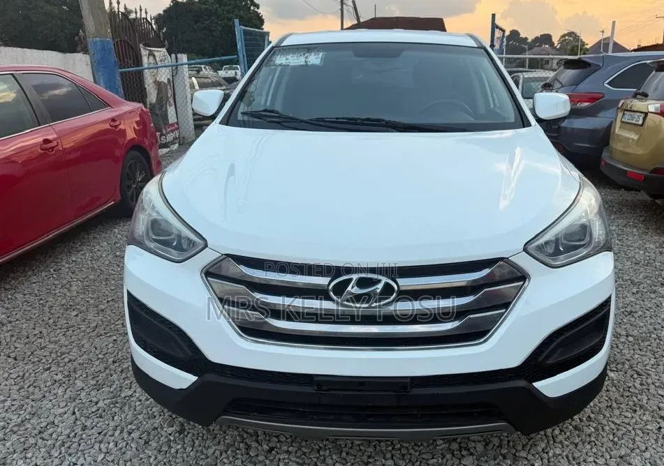 Hyundai Santa Fe 2014 White