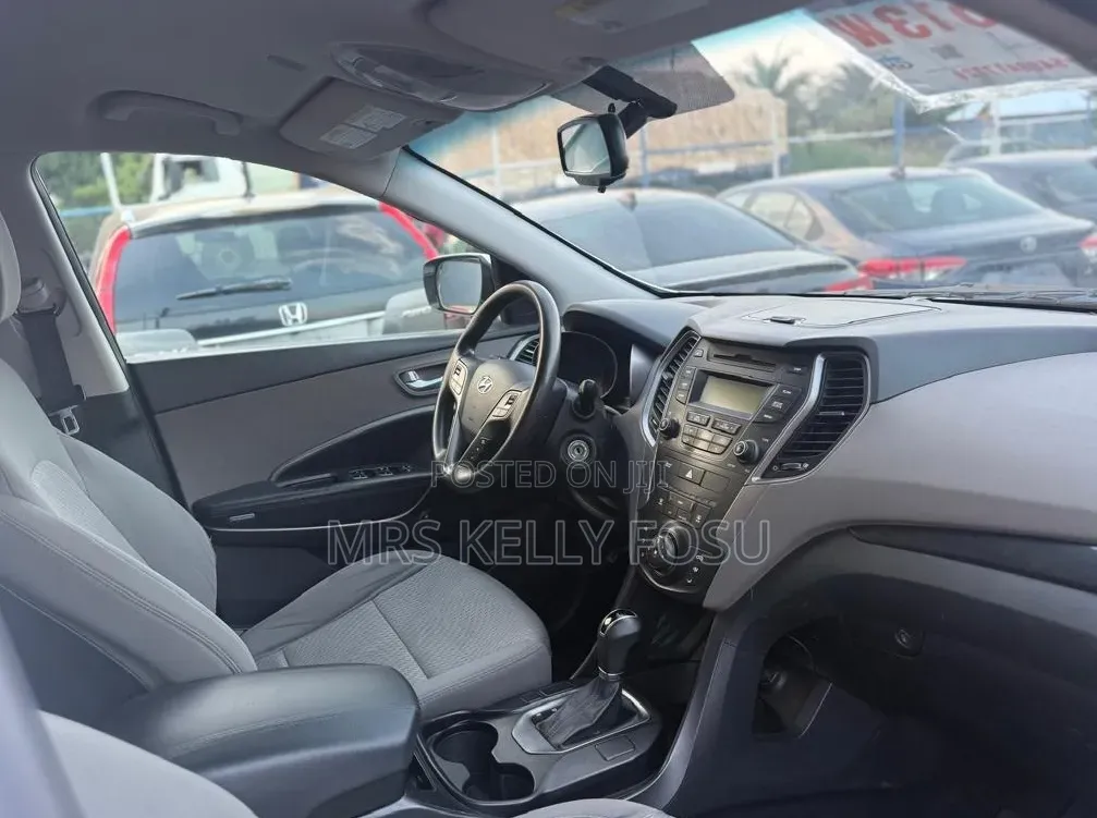 Hyundai Santa Fe 2014 White