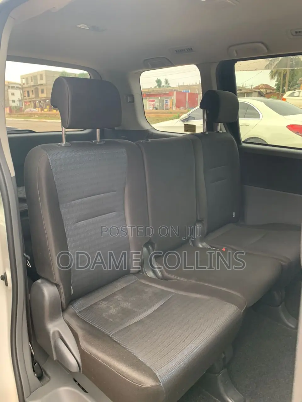 Toyota Voxy 2010 White