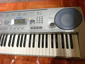 Yamaha Psr275
