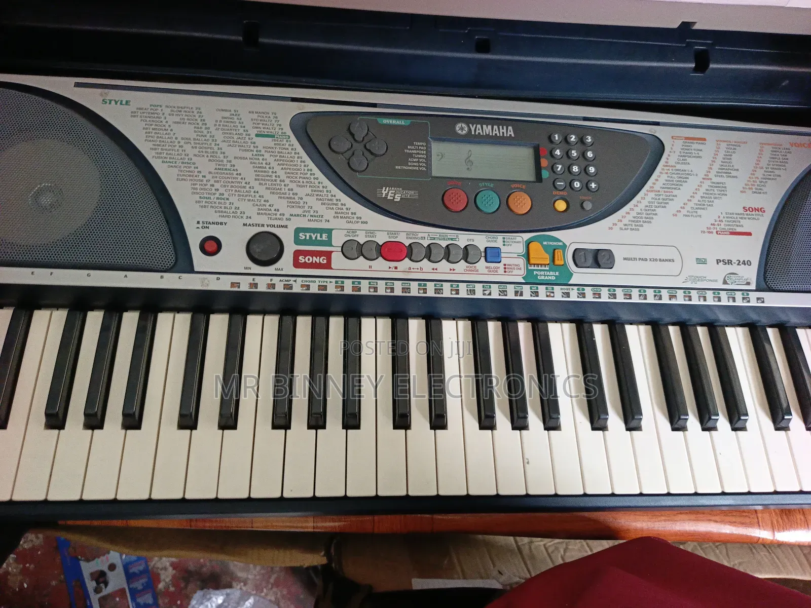 Yamaha Psr240
