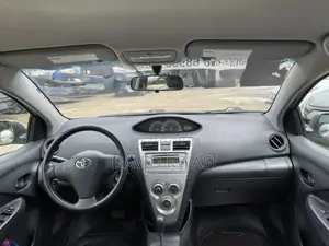 Toyota Yaris 2009 Silver