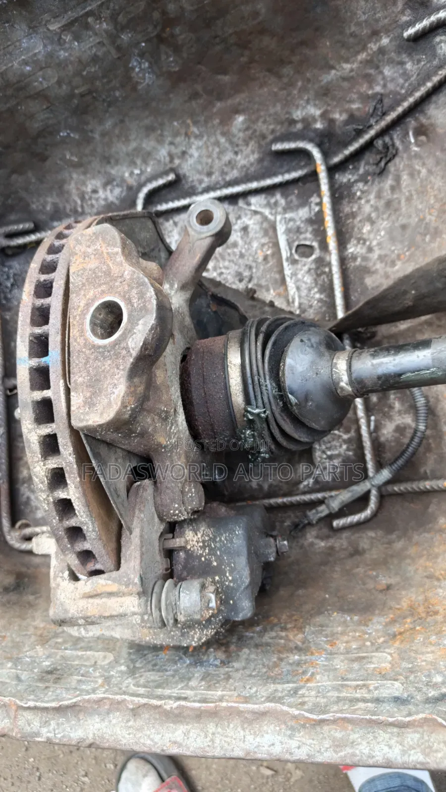 Hyundai Santafe Front Hub Complete