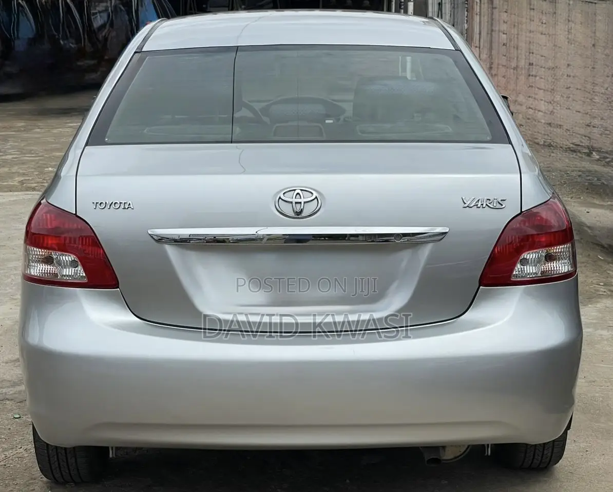 Toyota Yaris 2009 Silver