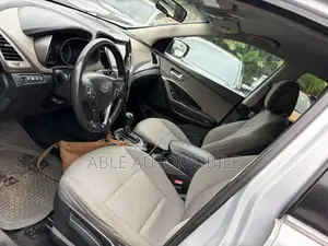 Hyundai Santa Fe SE 2012 Silver