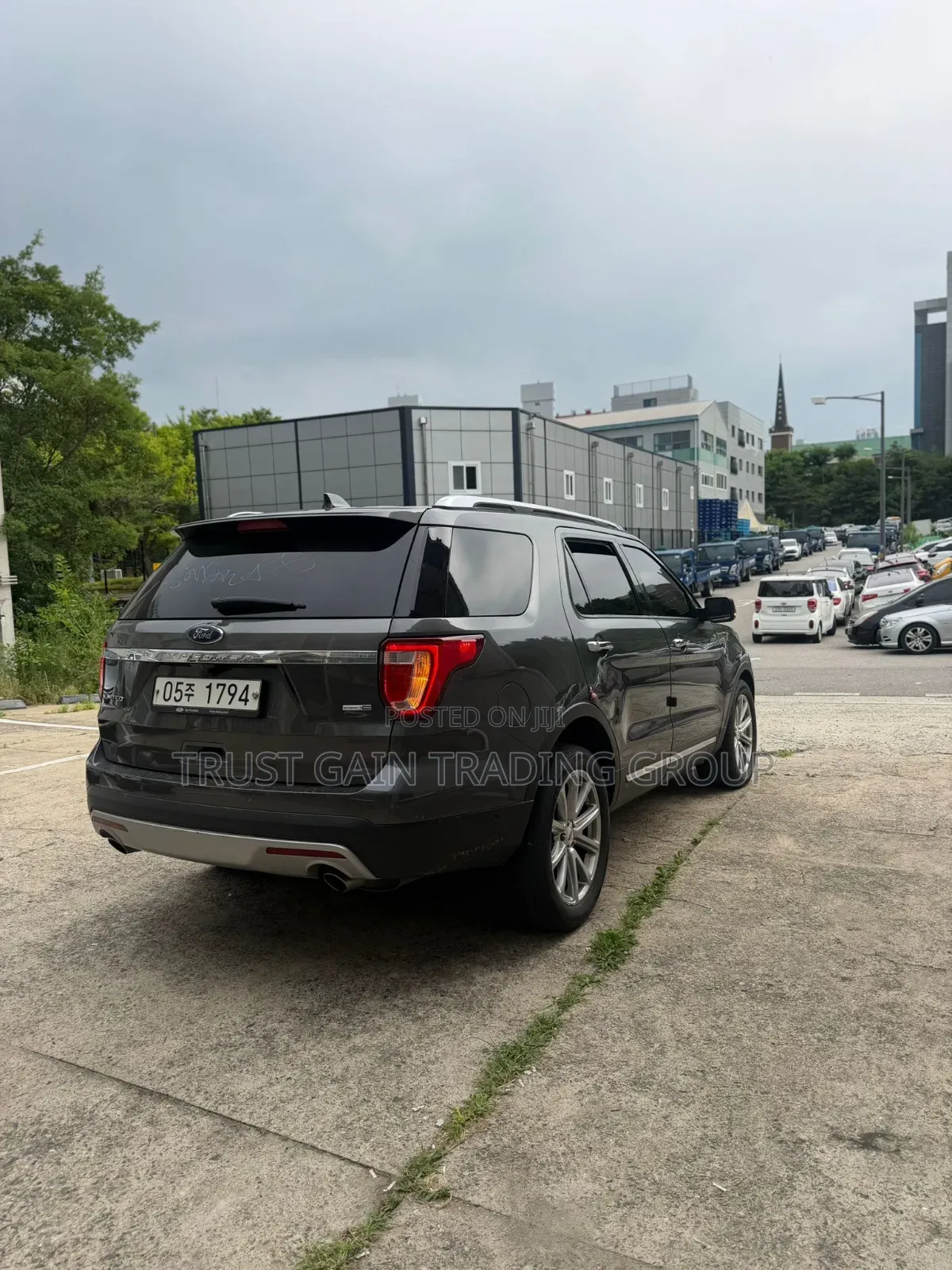 Ford Explorer Base 4dr 4x4 (2.3L 4cyl 6A) 2017 Silver