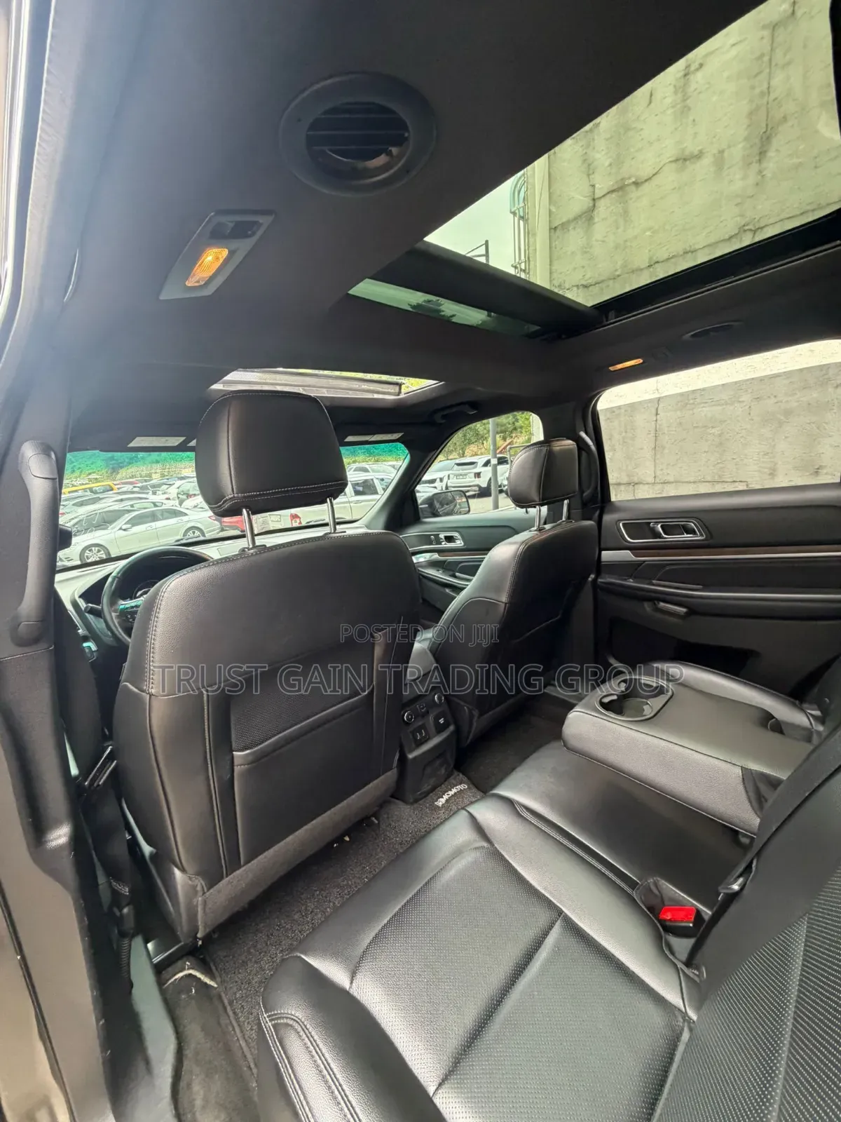 Ford Explorer Base 4dr 4x4 (2.3L 4cyl 6A) 2017 Silver