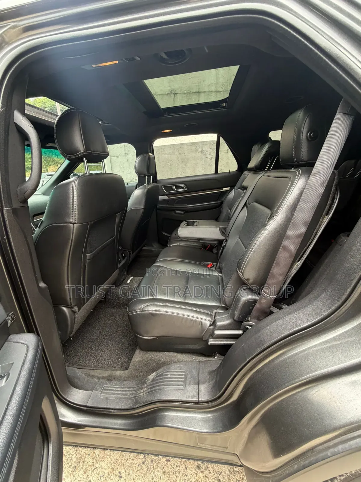 Ford Explorer Base 4dr 4x4 (2.3L 4cyl 6A) 2017 Silver
