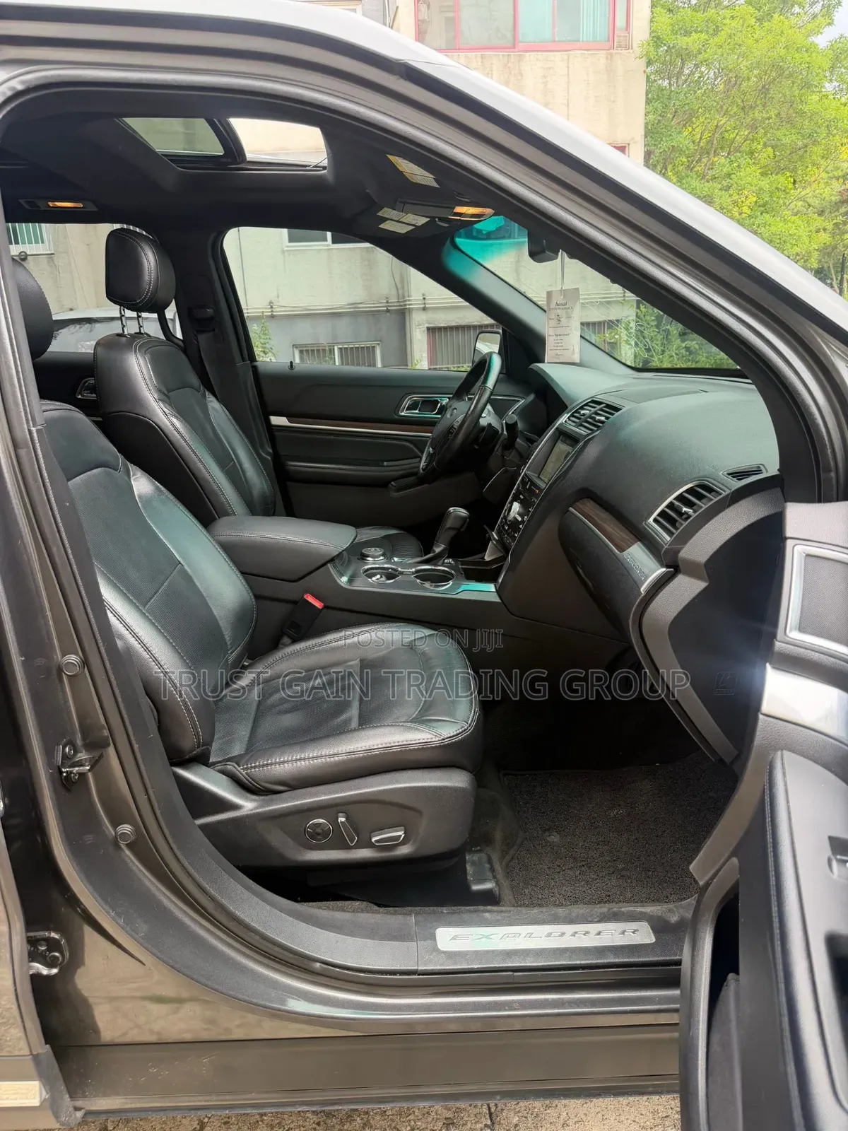 Ford Explorer Base 4dr 4x4 (2.3L 4cyl 6A) 2017 Silver