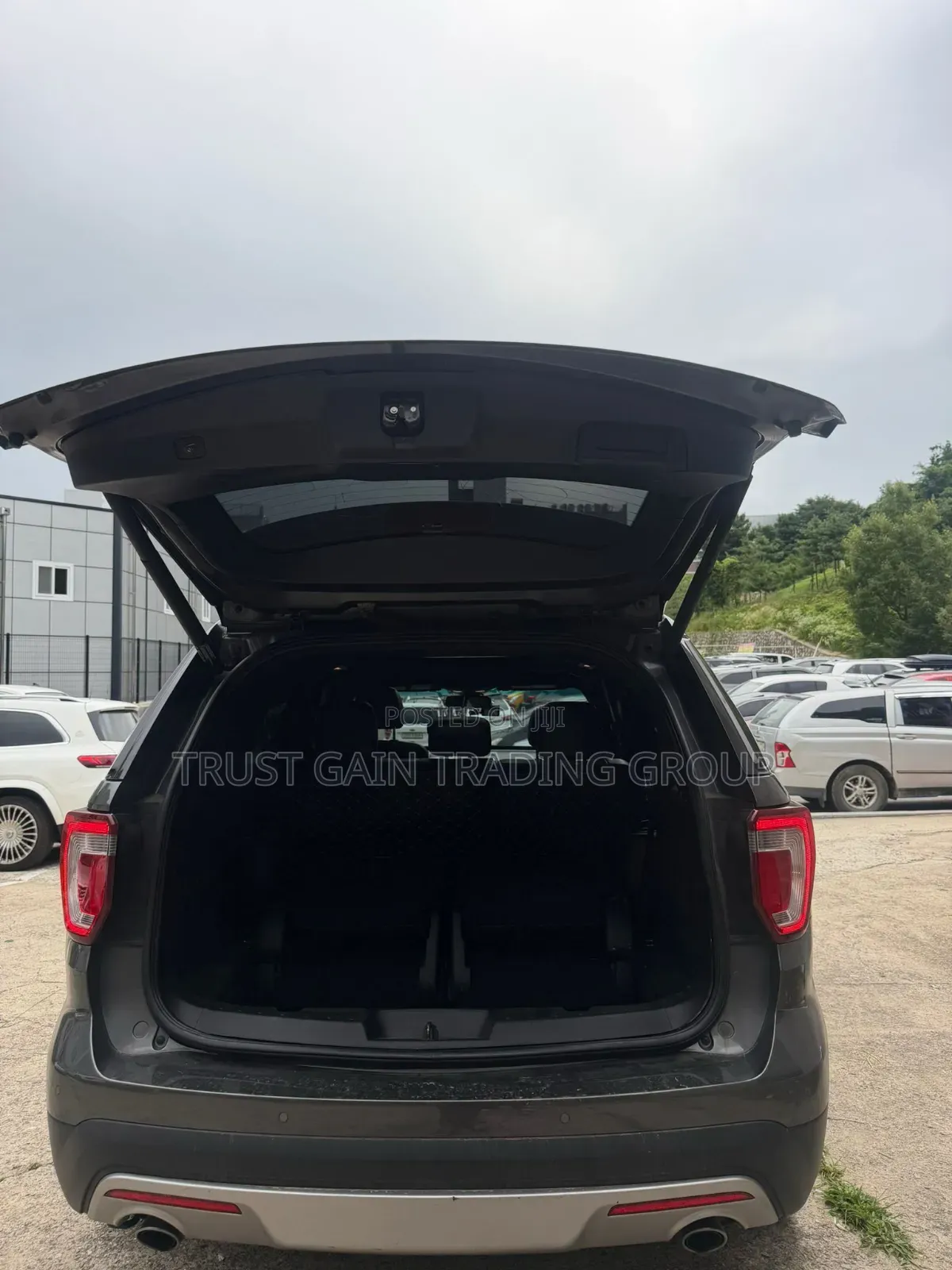 Ford Explorer Base 4dr 4x4 (2.3L 4cyl 6A) 2017 Silver