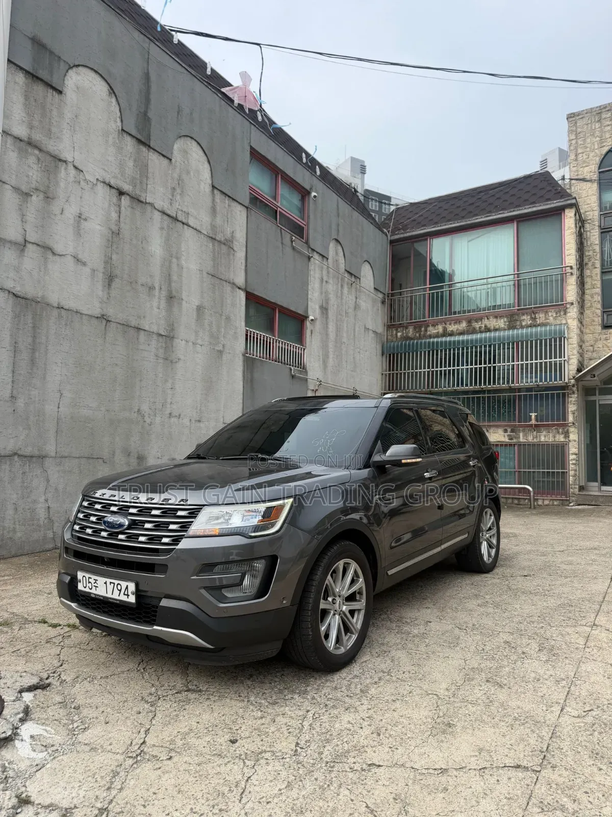 Ford Explorer Base 4dr 4x4 (2.3L 4cyl 6A) 2017 Silver