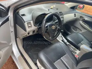 Toyota Corolla S 4dr Sedan (1.8L 4cyl 4A) 2012 Silver