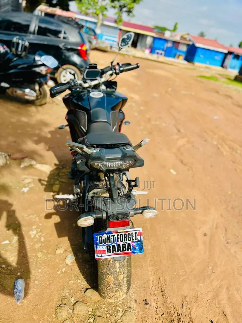 Yamaha 2021 Red