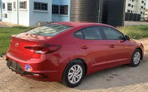 Hyundai Elantra 2019 Red