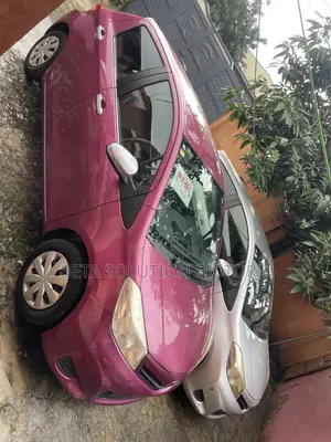 Toyota Vitz 1.3 AWD 3dr 2012 Gray