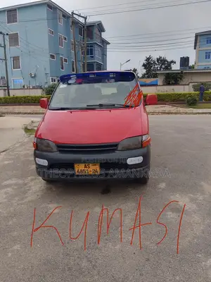 Toyota HiAce 2005 Red