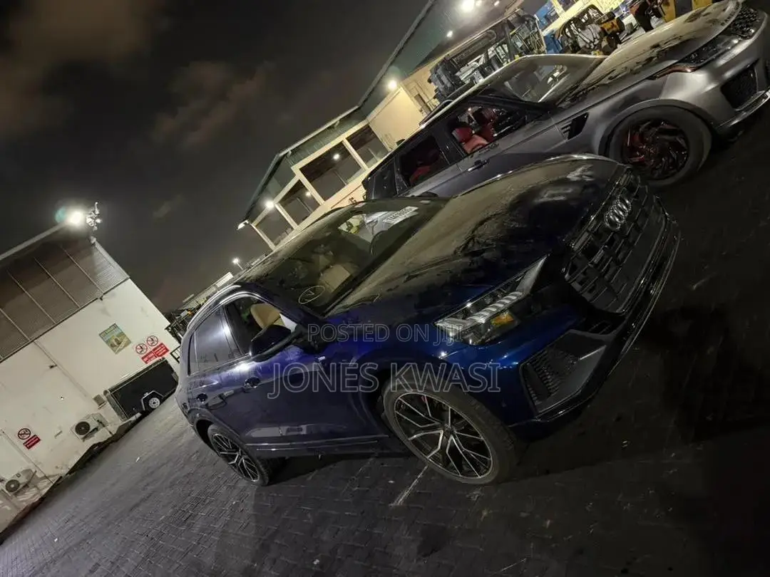 Audi Q8 55 Premium AWD quattro 2020 Blue