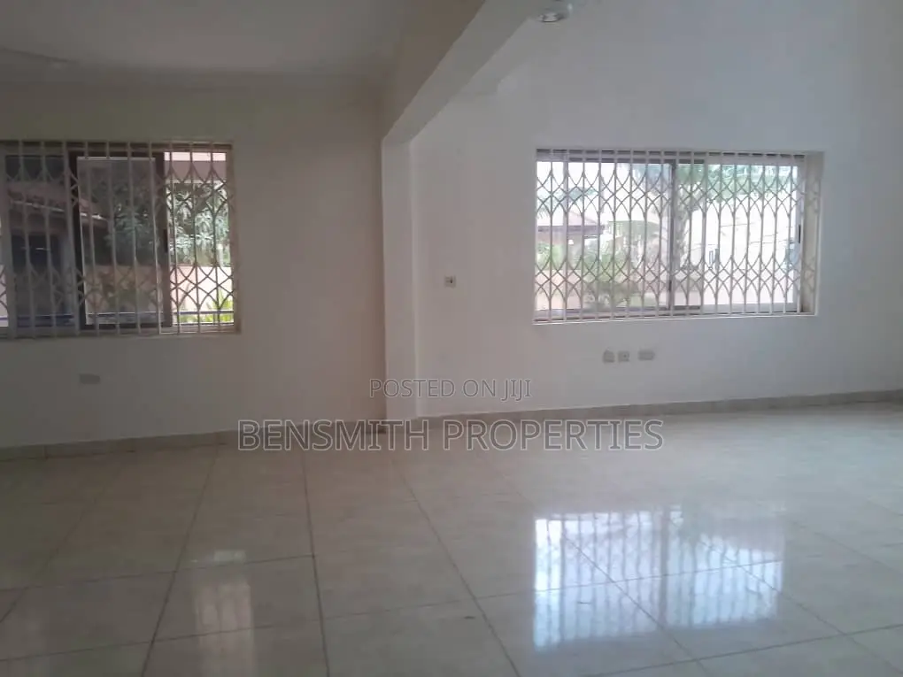 4bdrm House in Oyarifa for rent