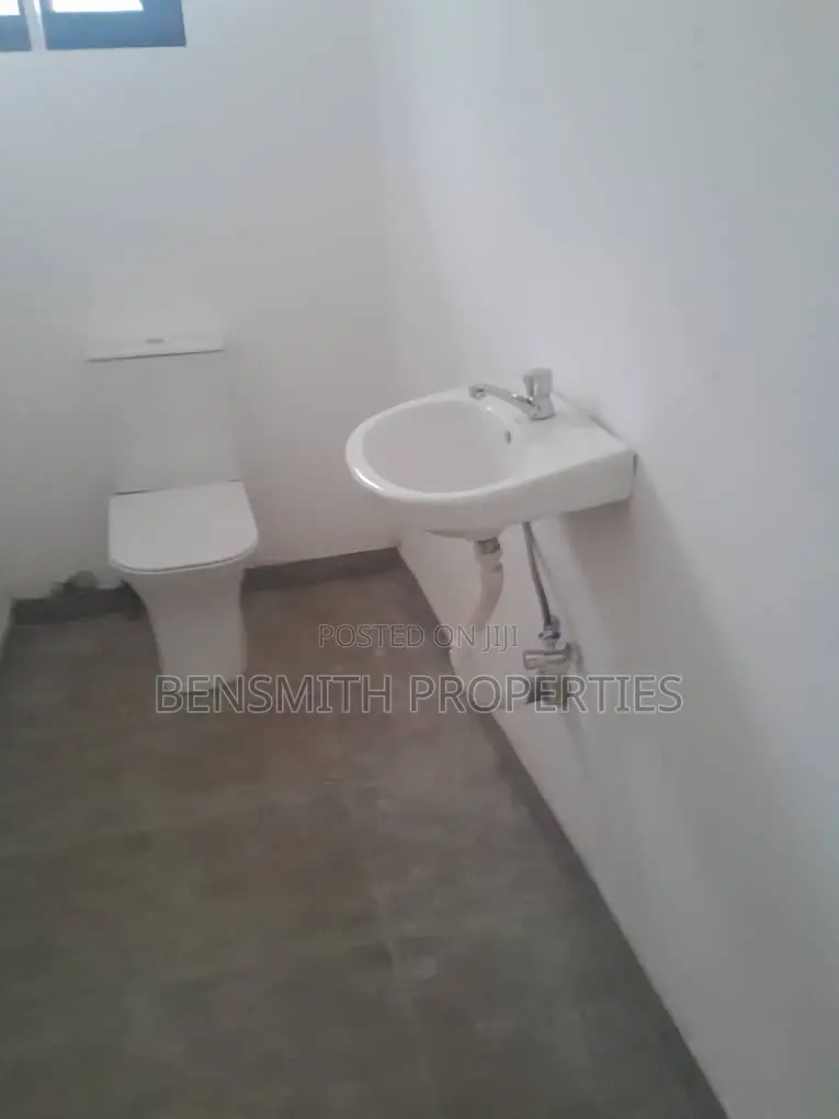 4bdrm House in Oyarifa for rent