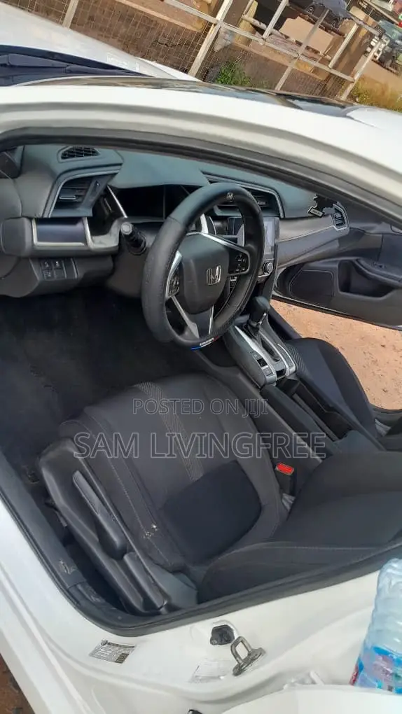 Honda Civic EX-L 4dr Sedan (1.5L 4cyl) 2017 White