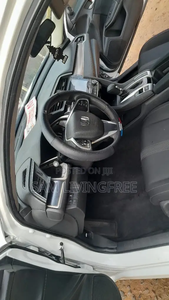 Honda Civic EX-L 4dr Sedan (1.5L 4cyl) 2017 White