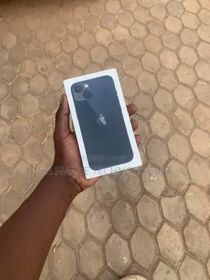 New Apple iPhone 13 128 GB Blue