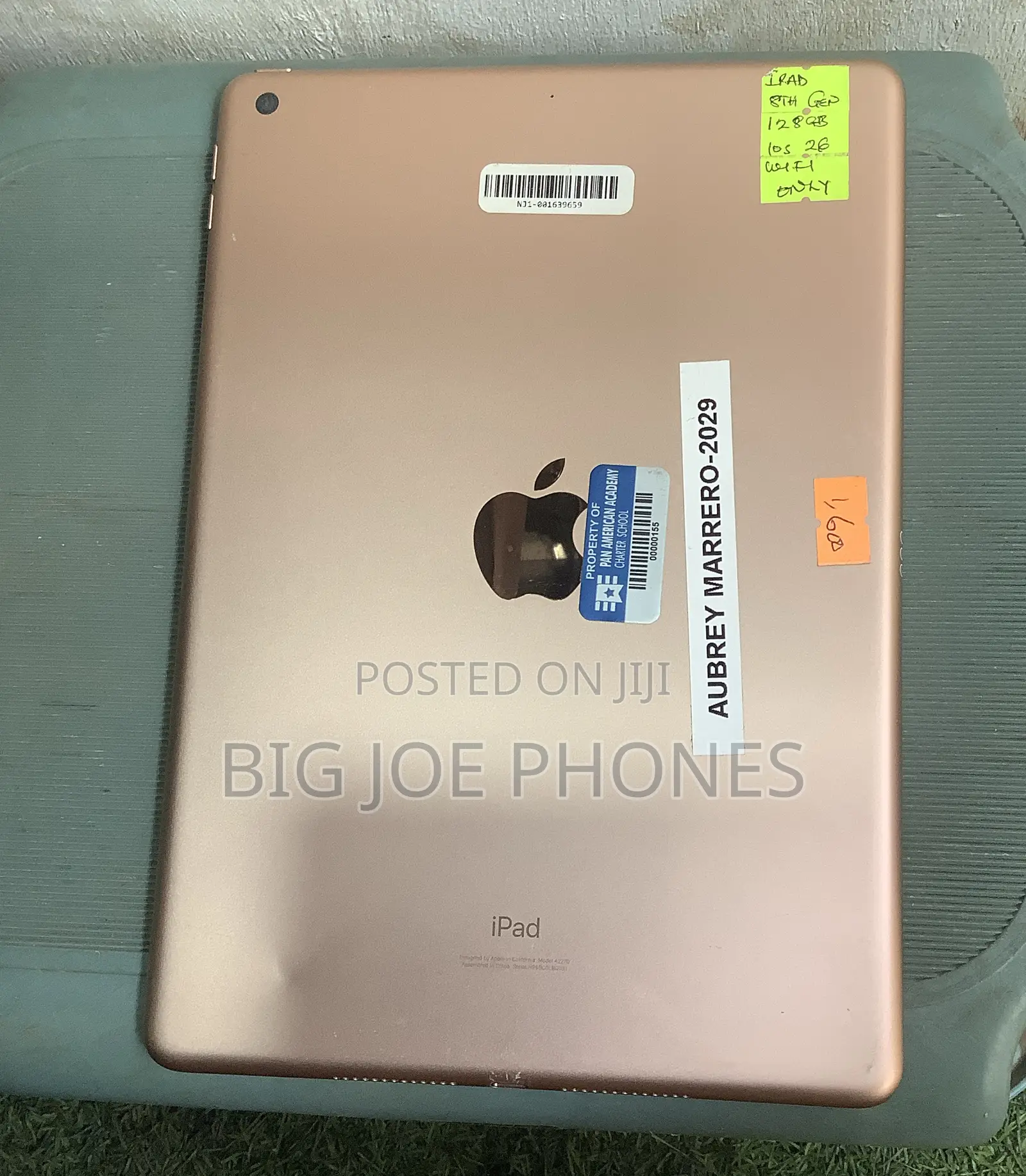 New Apple iPad 10.2 (2021) 128 GB Gray