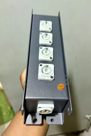 Powercon Distributor 1 in 5 Out Box
