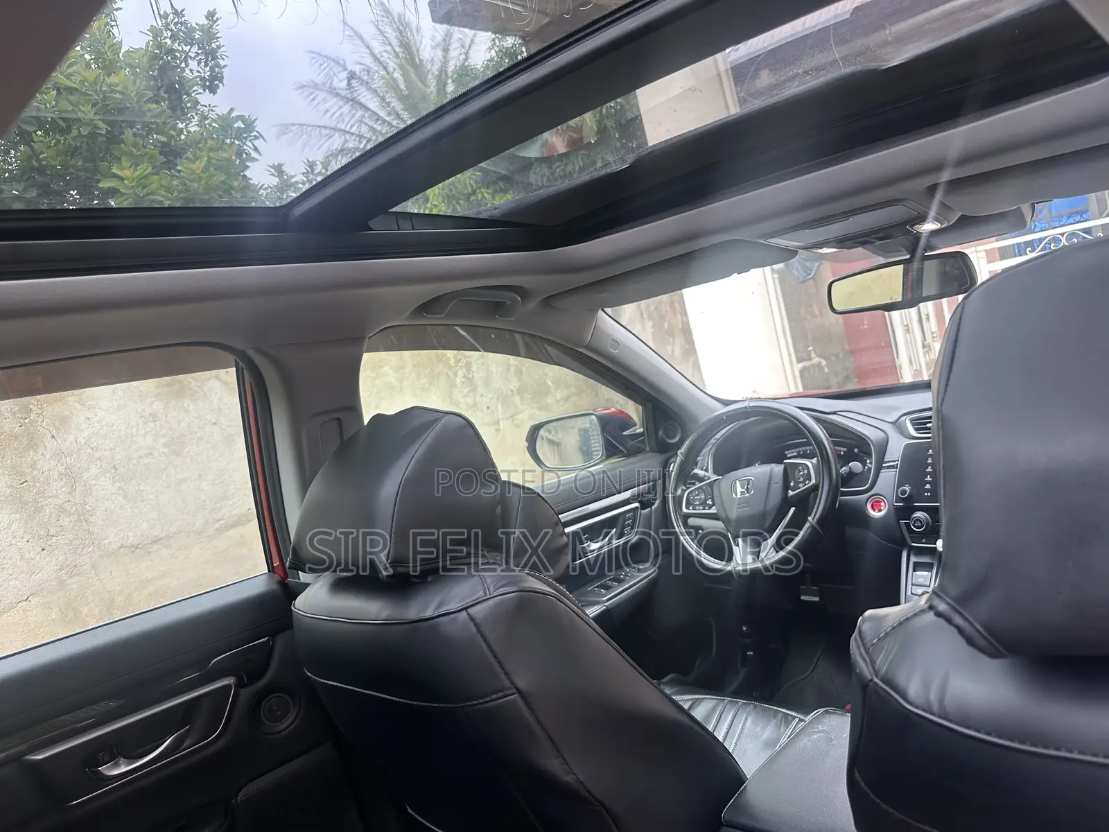 Honda CR-V Touring 4dr SUV AWD (1.5L 4cyl CVT) 2017 Red